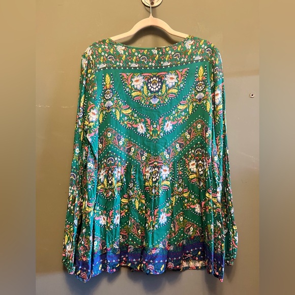 Matilda Jane Women’s medium Top Long Sleeve Elastic wrist lightweight Key hole - Picture 5 of 5